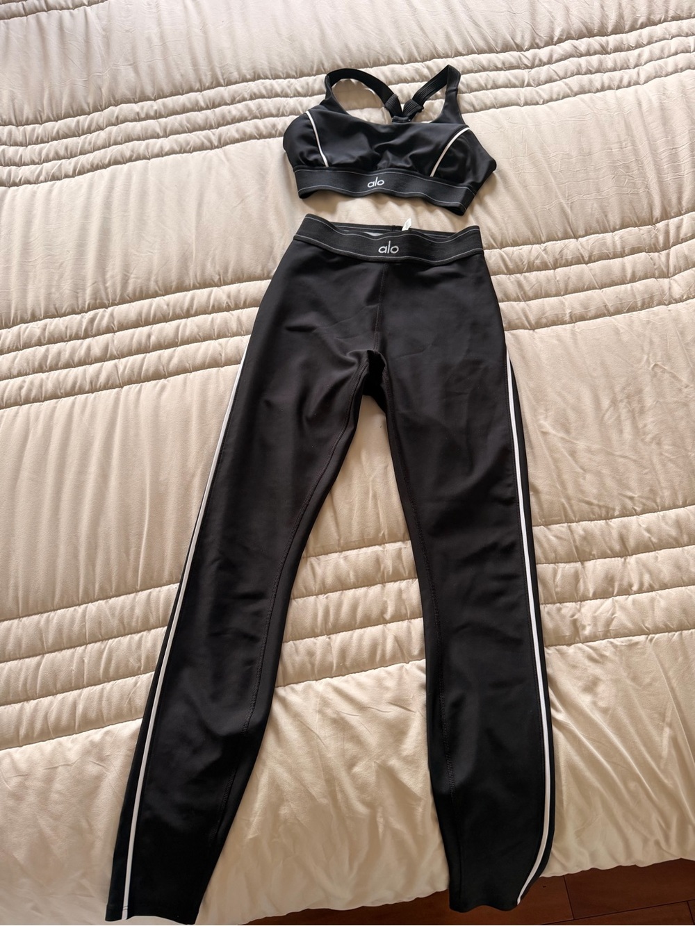 ALO Yoga Black High-Rise Leggings with Matching Black Sports Bra